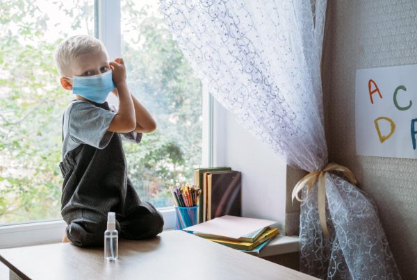 How to Install Curtains in a Child's Room Safely